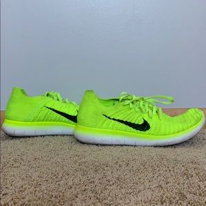 Nike Tennis Shoes